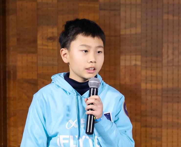 追星就追科学家:科大讯飞为青少年教育“点燃一把火”