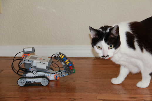 App Inventor 编程实例及指南-第12章 遥控机器人