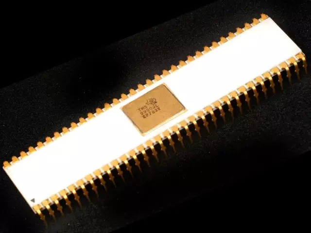 改变世界的30款芯片“大阅兵”