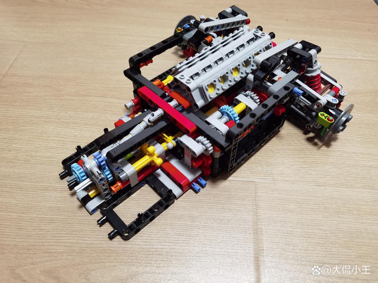 乐高机械组42143法拉利Daytona SP3测评