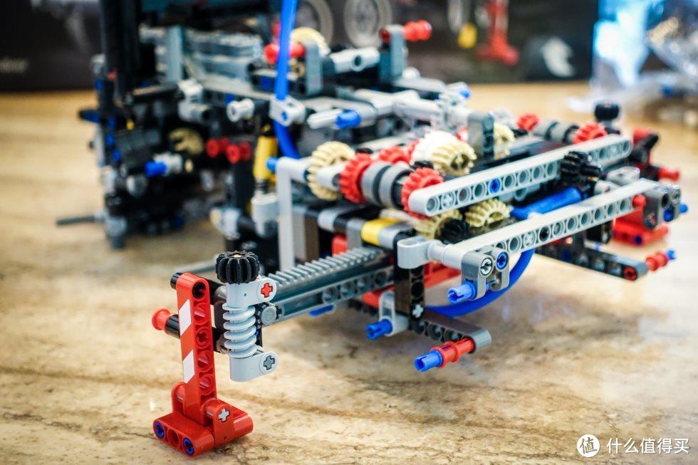 乐高科技组42043【奔驰卡车】百图超详细评测