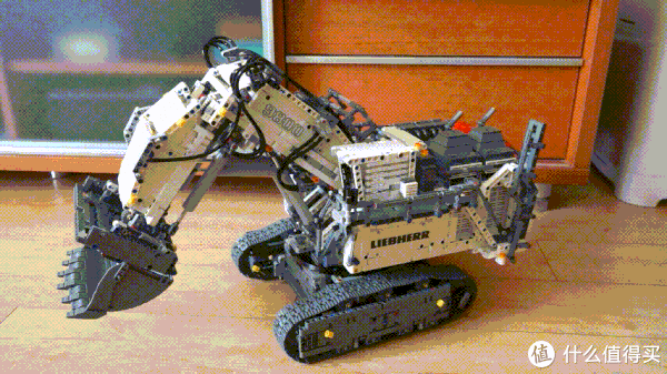乐高机械组42100 利勃海尔R 9800挖掘机