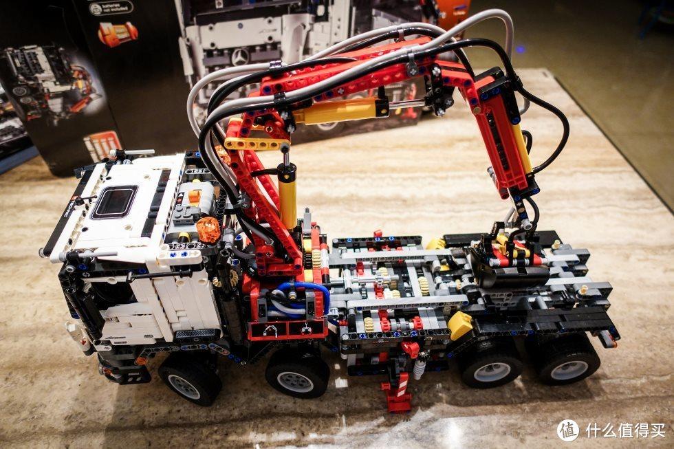 乐高科技组42043【奔驰卡车】百图超详细评测