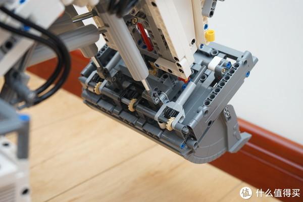 乐高机械组42100 利勃海尔R 9800挖掘机