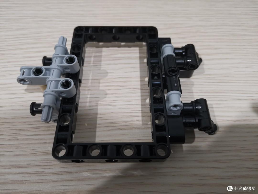 LEGO 机械组系列 42130 宝马摩托车M1000RR 最还原摩托车 评测