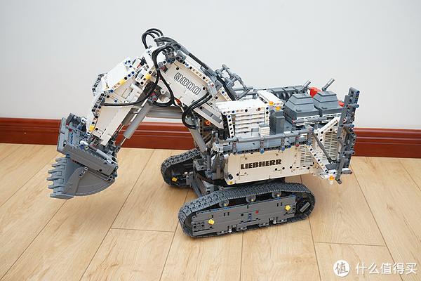 乐高机械组42100 利勃海尔R 9800挖掘机