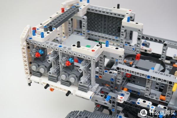 乐高机械组42100 利勃海尔R 9800挖掘机