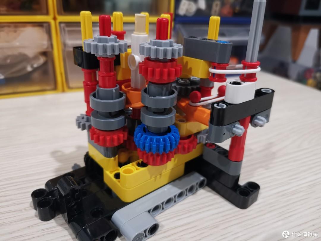 LEGO 机械组系列 42130 宝马摩托车M1000RR 最还原摩托车 评测