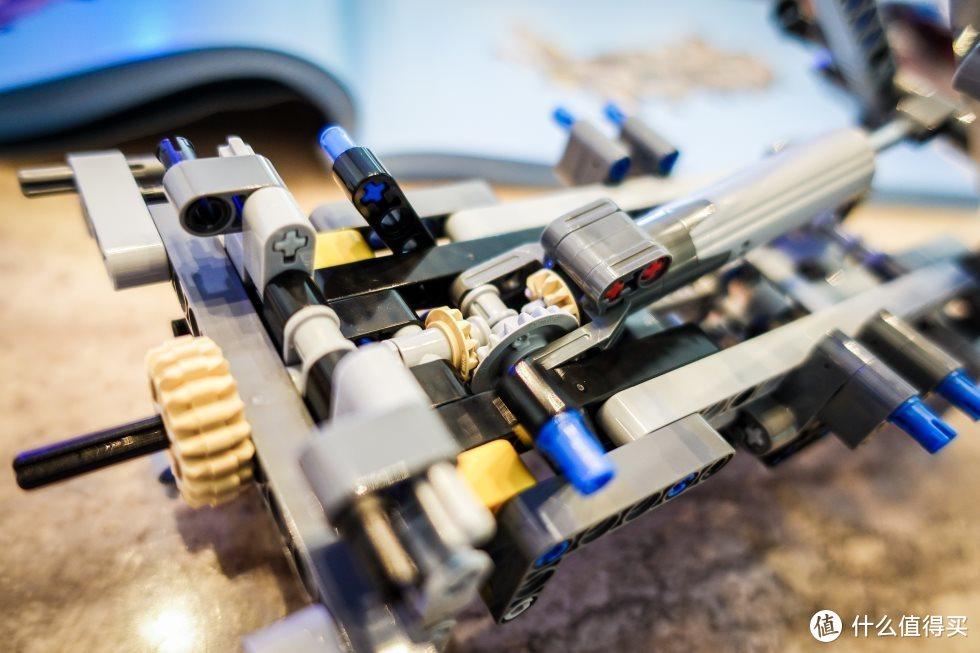 乐高科技组42043【奔驰卡车】百图超详细评测