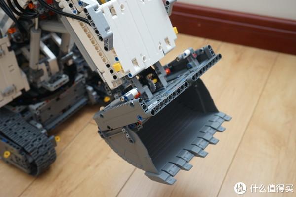 乐高机械组42100 利勃海尔R 9800挖掘机