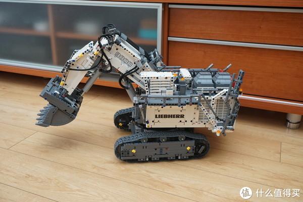 乐高机械组42100 利勃海尔R 9800挖掘机