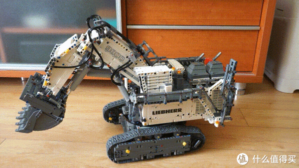 乐高机械组42100 利勃海尔R 9800挖掘机