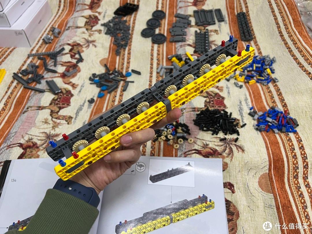 第一人称带你沉浸组装乐高42146利勃海尔吊车!