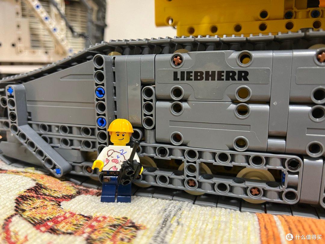 第一人称带你沉浸组装乐高42146利勃海尔吊车!