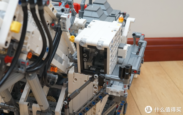 乐高机械组42100 利勃海尔R 9800挖掘机