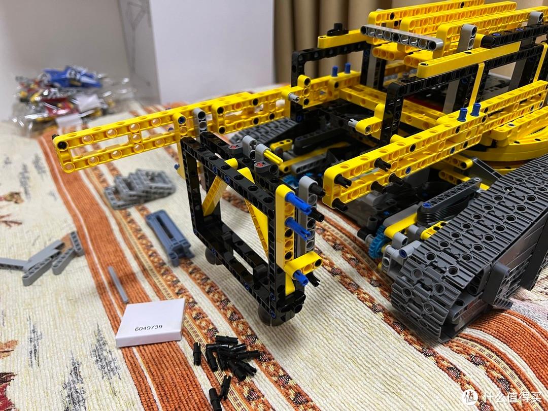 第一人称带你沉浸组装乐高42146利勃海尔吊车!