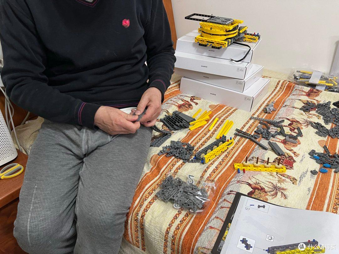 第一人称带你沉浸组装乐高42146利勃海尔吊车!