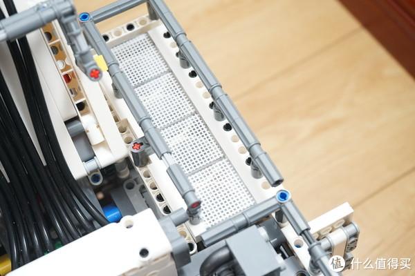 乐高机械组42100 利勃海尔R 9800挖掘机