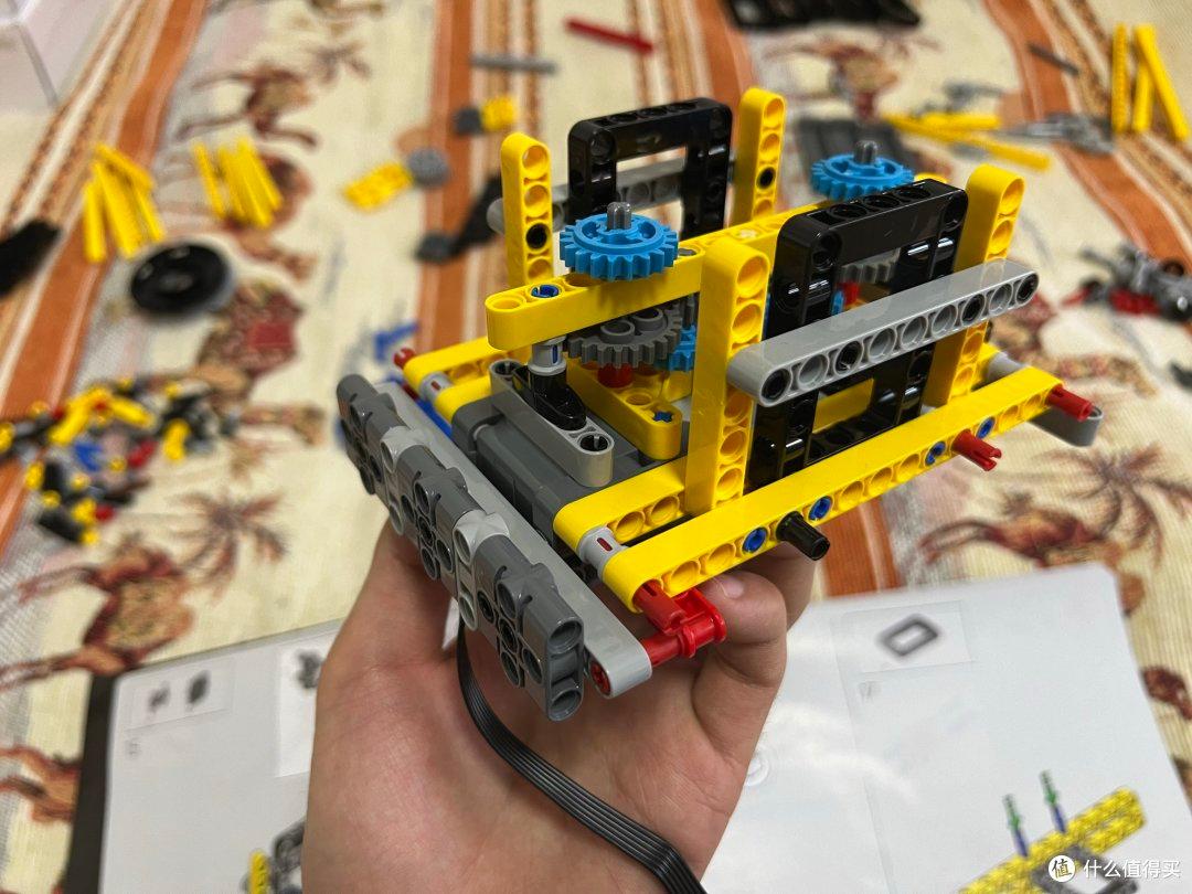 第一人称带你沉浸组装乐高42146利勃海尔吊车!