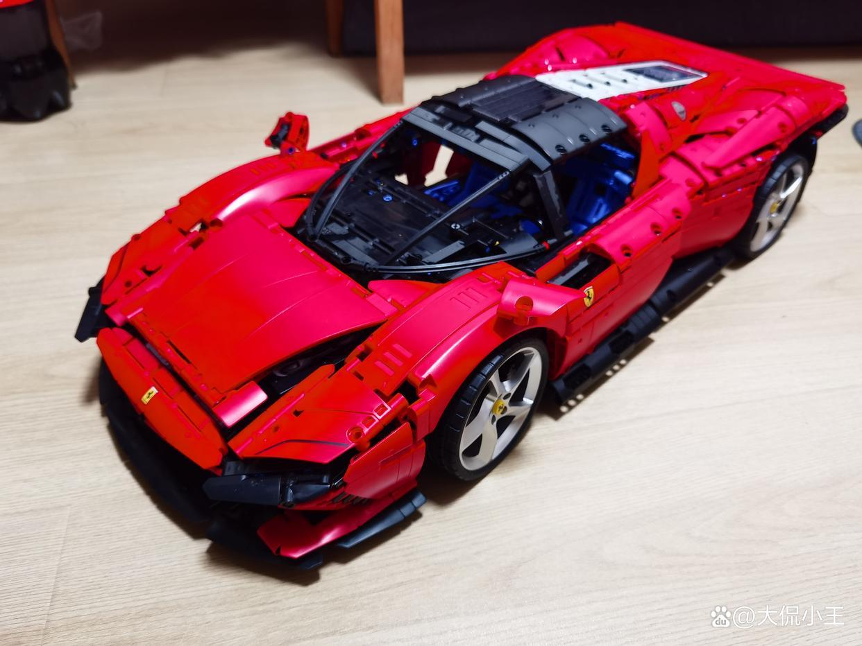 乐高机械组42143法拉利Daytona SP3测评