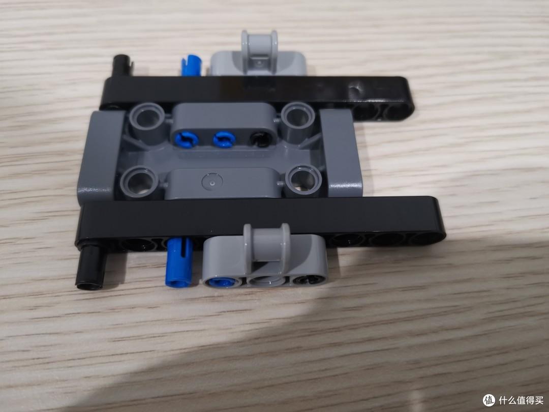 LEGO 机械组系列 42130 宝马摩托车M1000RR 最还原摩托车 评测