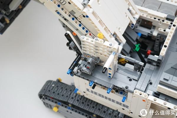 乐高机械组42100 利勃海尔R 9800挖掘机