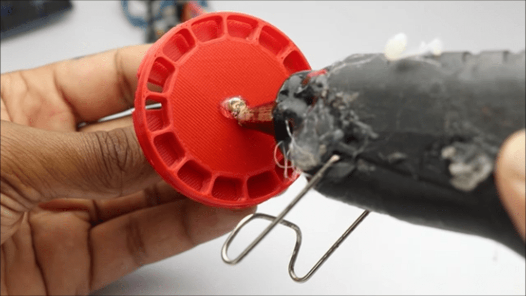 简易自动喂鱼器